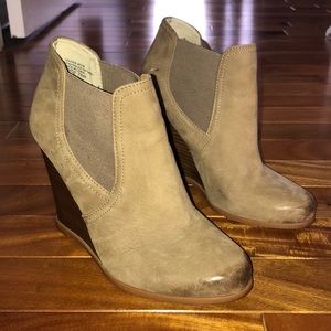 Audrey Brooke Taupe Booties
